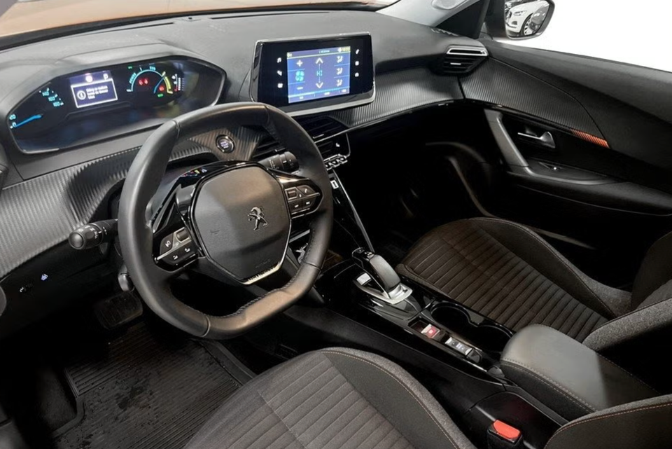 Peugeot e-2008 50 Active Pack 5d