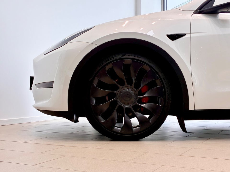Tesla Model Y Performance AWD 5d