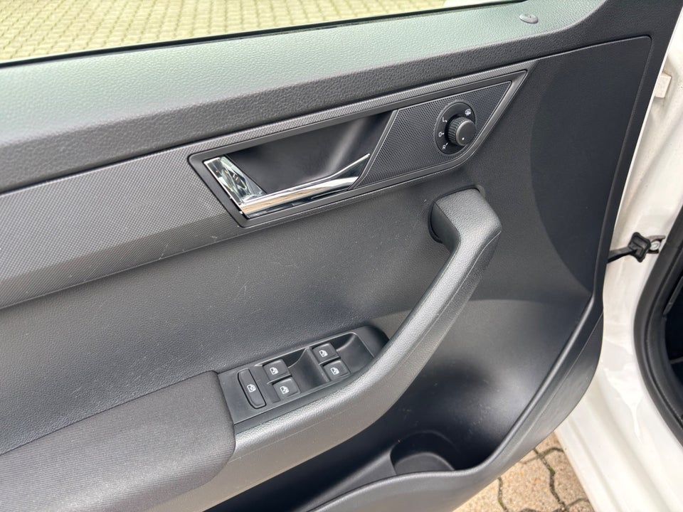 Skoda Fabia 1,0 MPi 60 Ambition 5d