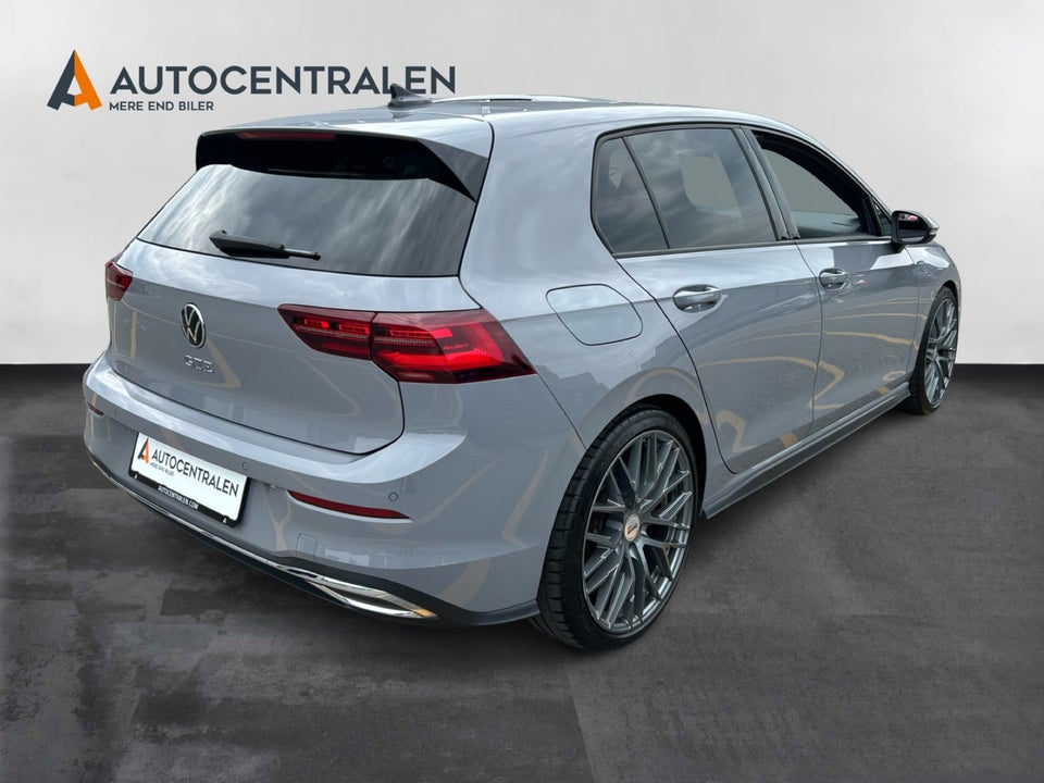 VW Golf VIII 1,4 GTE DSG 5d