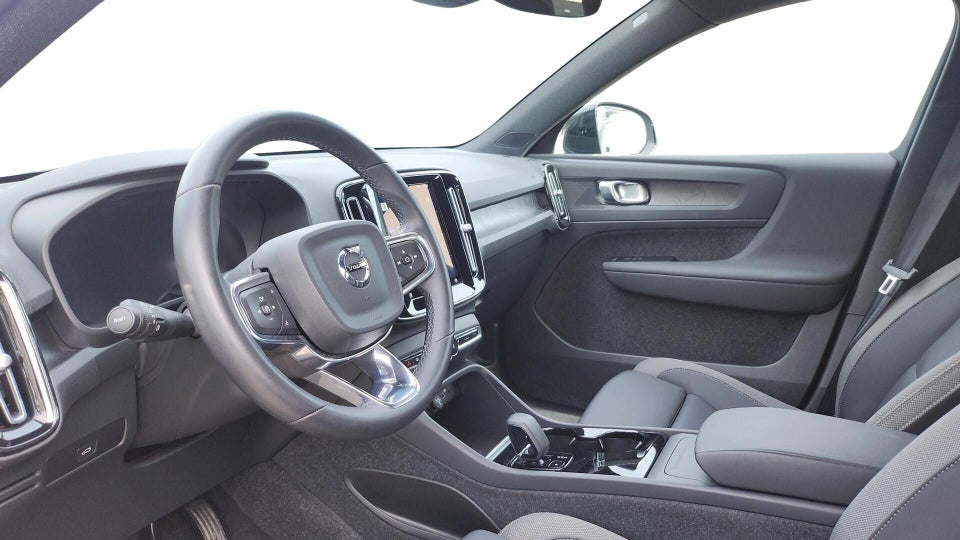 Volvo XC40 P6 ReCharge Core 5d