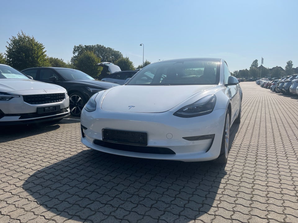 Tesla Model 3 Long Range AWD 4d