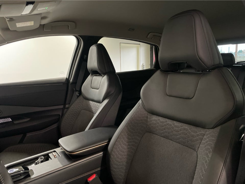 Nissan Ariya 87 Advance 5d