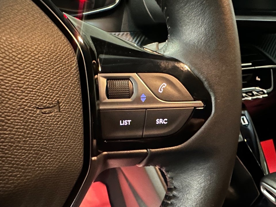 Peugeot 208 1,2 PureTech 100 Selection Sport 5d