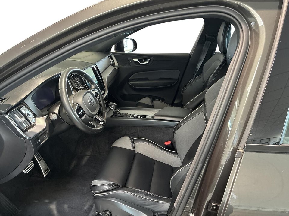 Volvo XC60 2,0 T4 190 R-Design aut. 5d