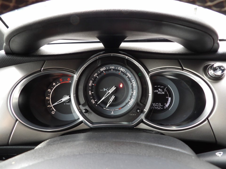 DS DS 3 1,6 BlueHDi 100 Sport 3d