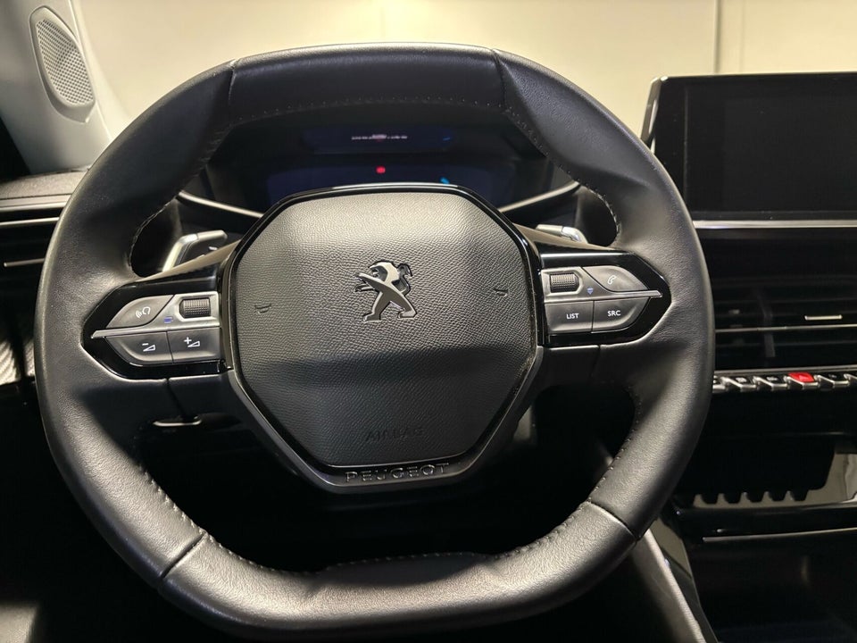 Peugeot 2008 1,2 PureTech 130 Platin Sport EAT8 5d