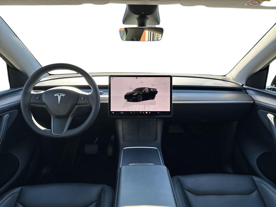 Tesla Model Y Long Range AWD 5d