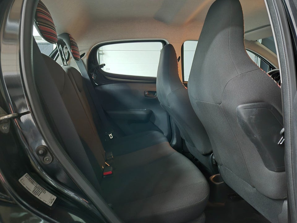 Citroën C1 1,2 PureTech Feel 5d