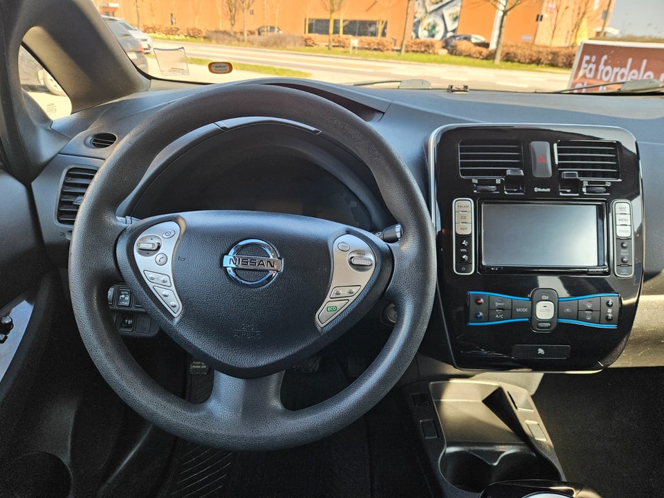Nissan Leaf 24 Acenta 5d