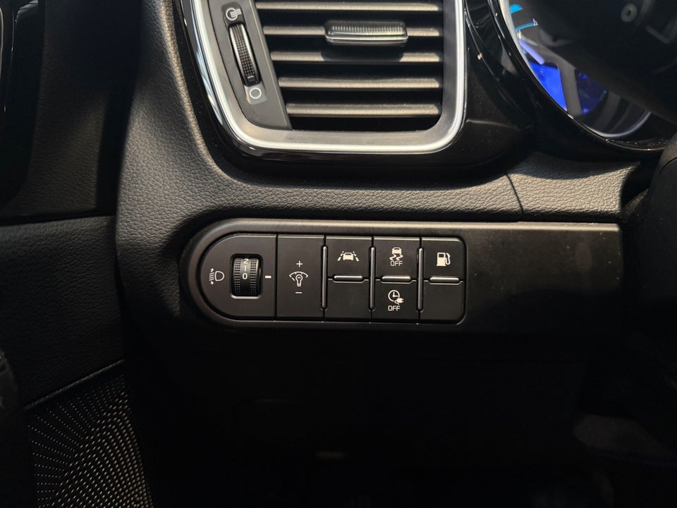 Kia Ceed 1,6 PHEV Prestige SW DCT 5d