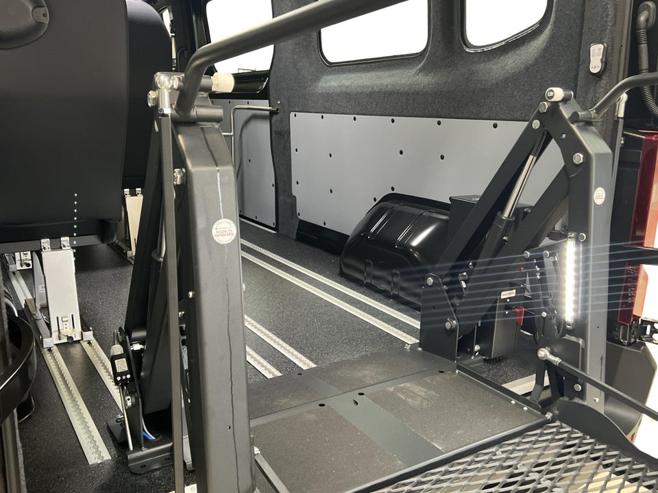 Renault Master V T35 87 E-Tech L3H2 Combi