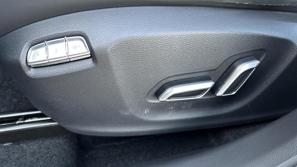 MG Marvel R Luxury 5d