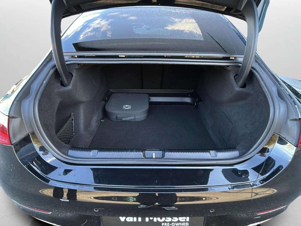 Mercedes EQE350 AMG Line 4d