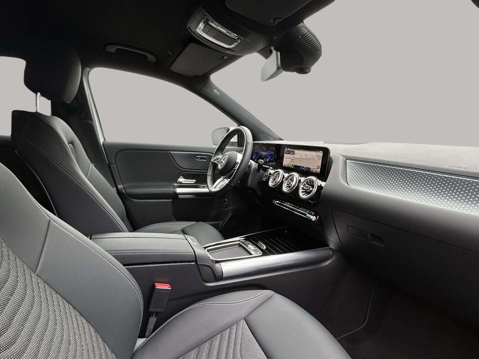 Mercedes EQA250 Progressive 5d