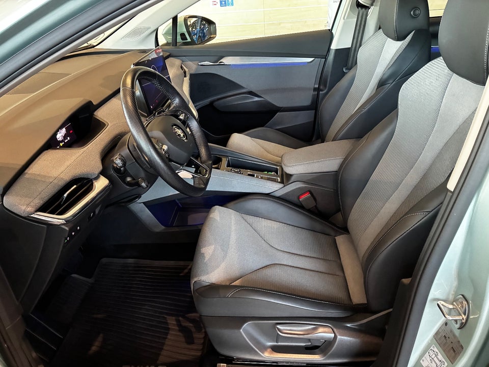 Skoda Enyaq 80 iV Loft 5d