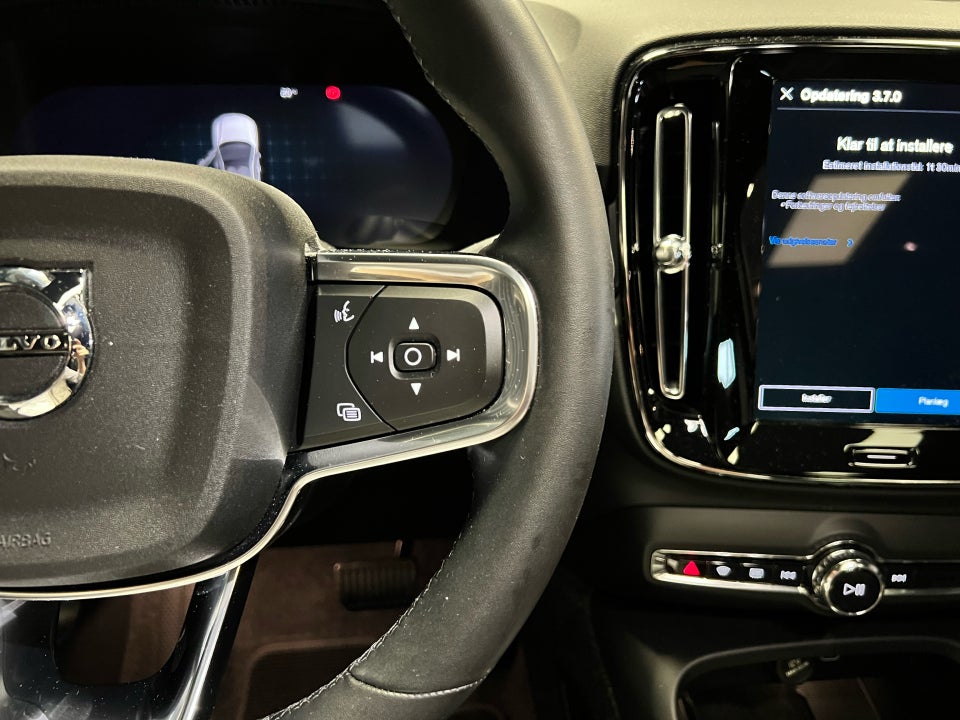 Volvo EC40 Extended Range Plus 5d