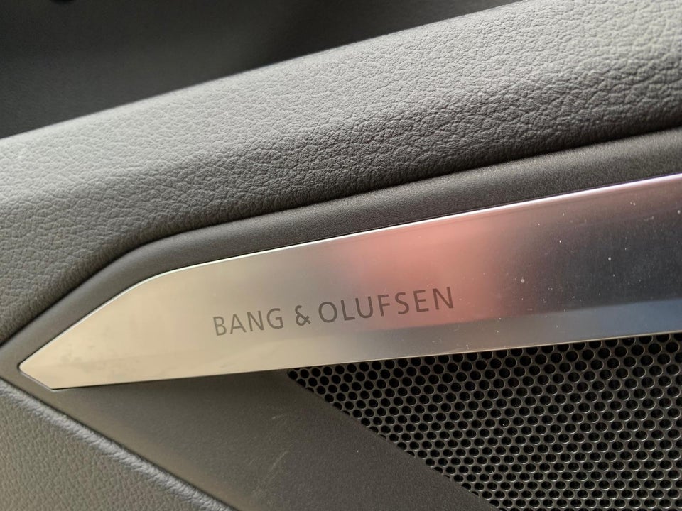 Audi e-tron 55 S-line quattro 5d