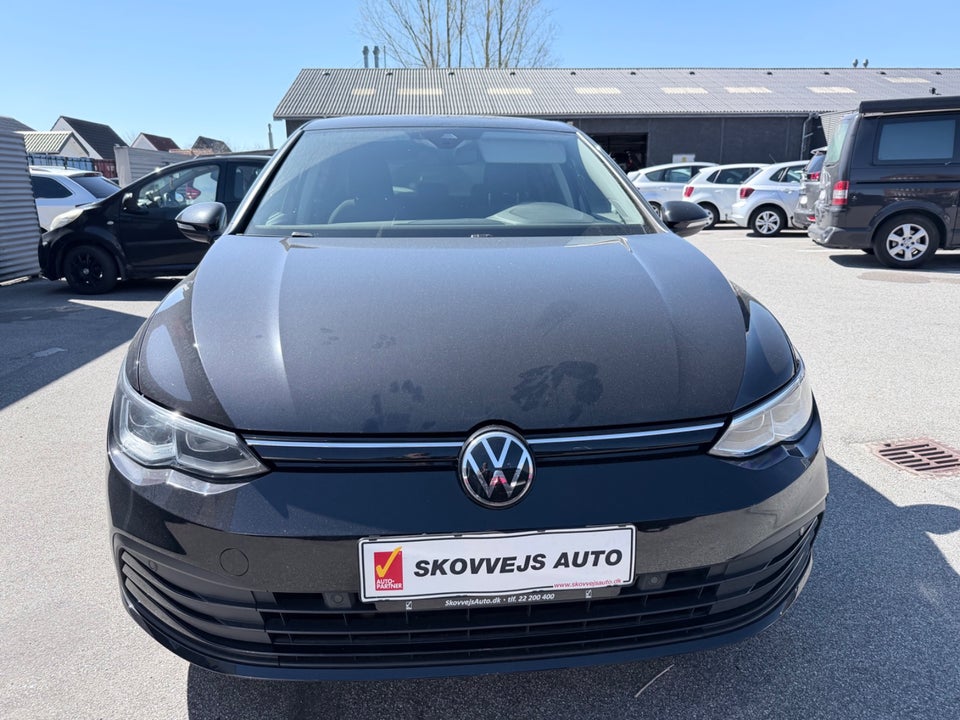 VW Golf VIII 1,5 TSi 130 Life 5d