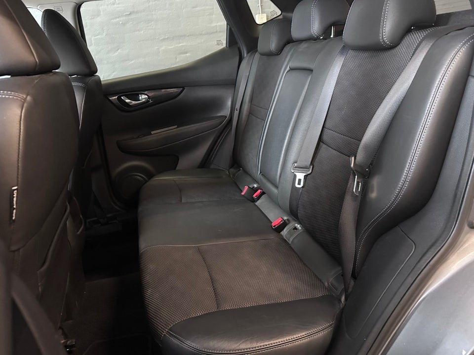 Nissan Qashqai 1,6 Dig-T 163 Tekna 5d