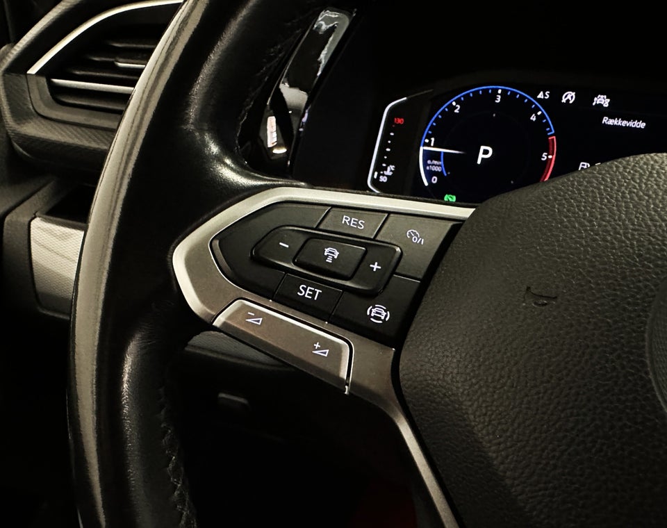 VW Multivan 2,0 TDi 199 Highline DSG kort