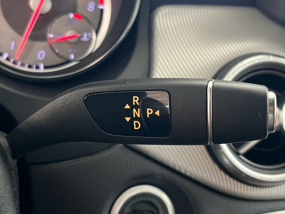 Mercedes CLA200 1,6 Coupé aut. 4d