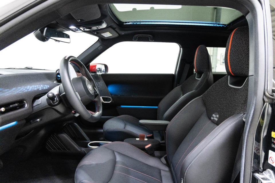 MINI Cooper E JCW Trim M 3d