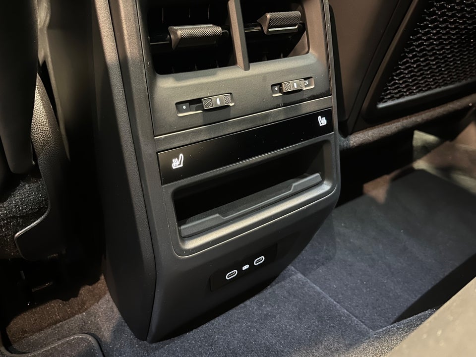 Porsche Macan 4 5d