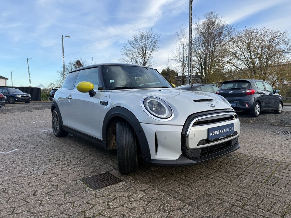 MINI Cooper SE Yours Trim 3d