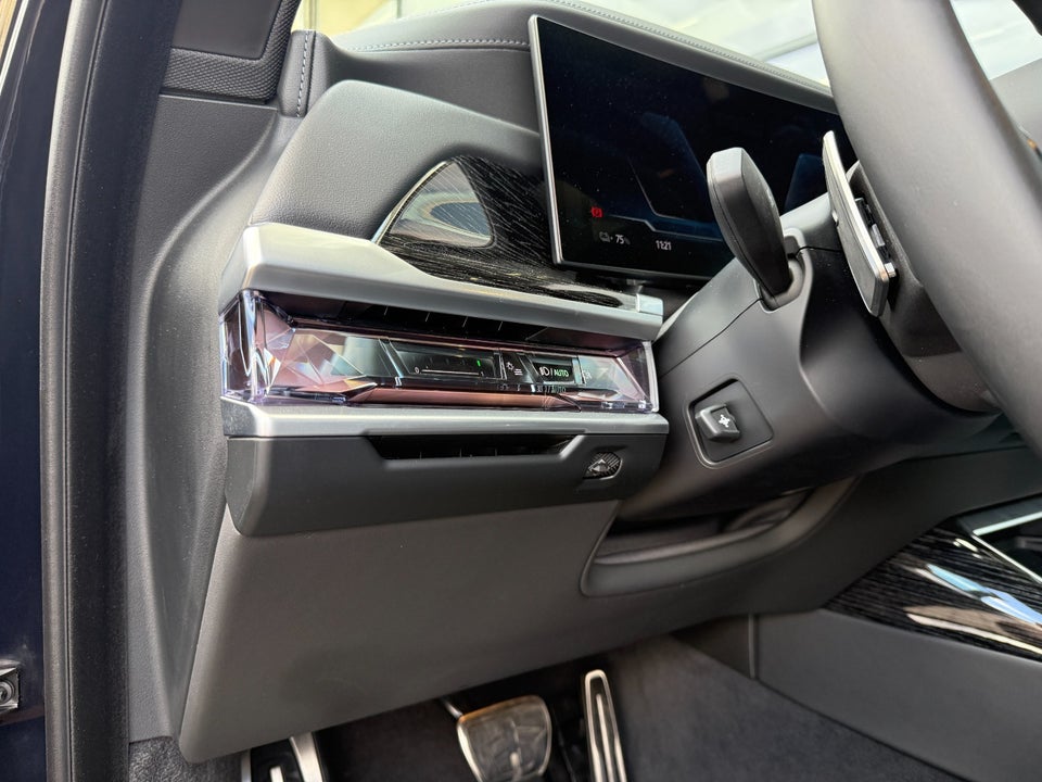 BMW i7 eDrive50 M-Sport 4d