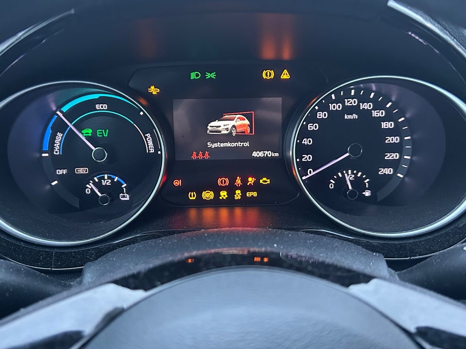 Kia XCeed 1,6 PHEV Prestige DCT 5d