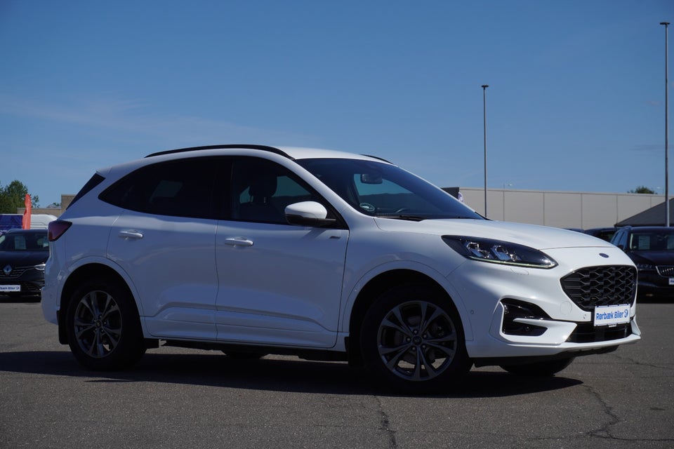 Ford Kuga 2,5 PHEV ST-Line CVT 5d