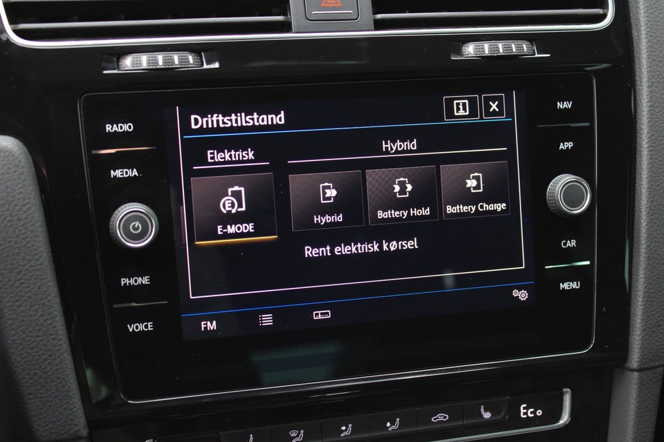 VW Golf VII 1,4 GTE DSG 5d