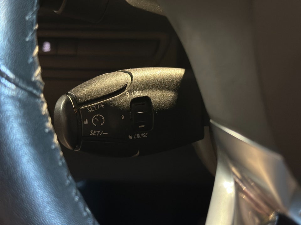 Peugeot 2008 1,2 VTi 82 Allure 5d