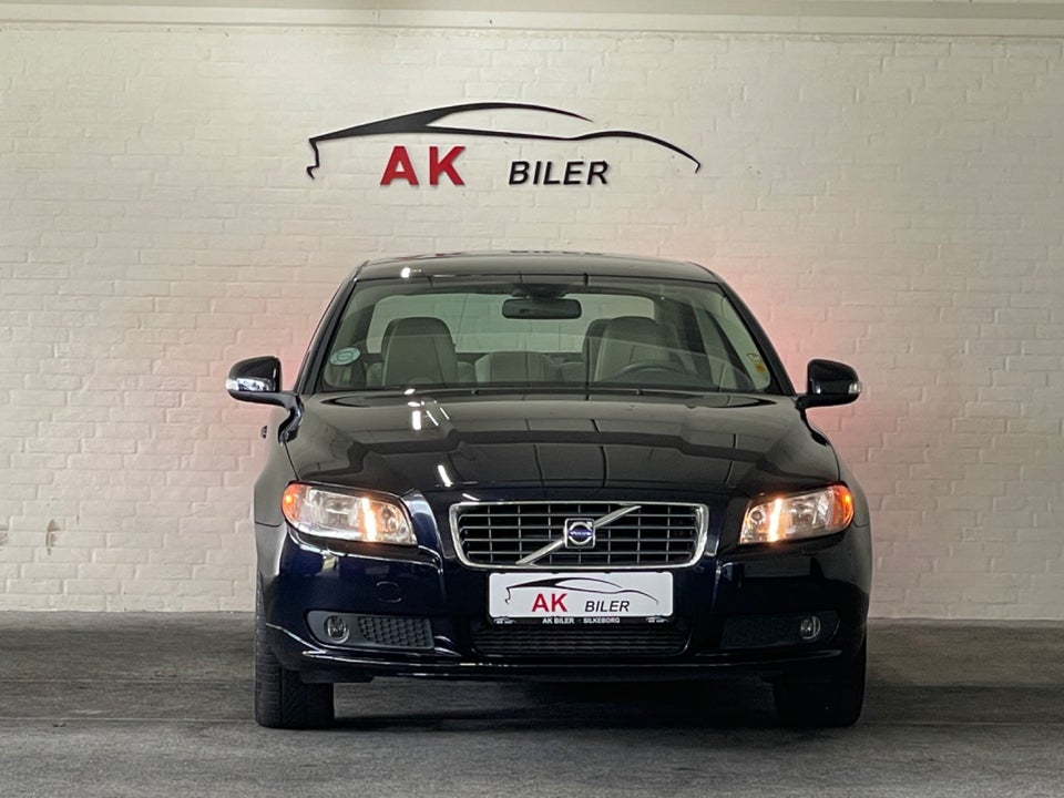 Volvo S80 2,5 T Momentum aut. 4d