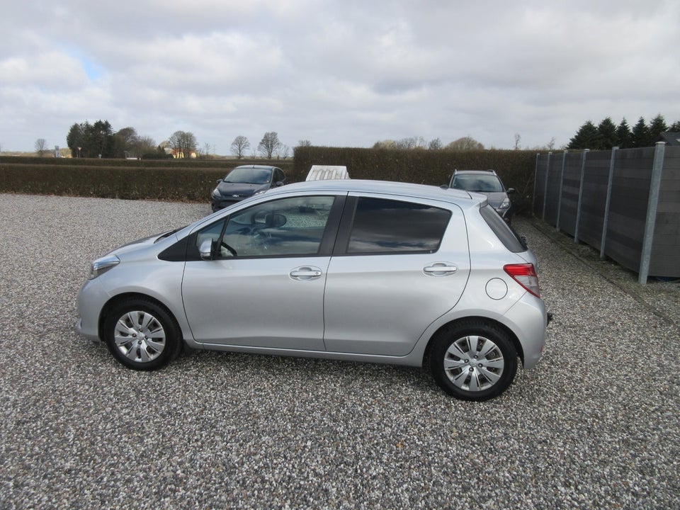 Toyota Yaris 1,0 VVT-i T2 Touch 5d