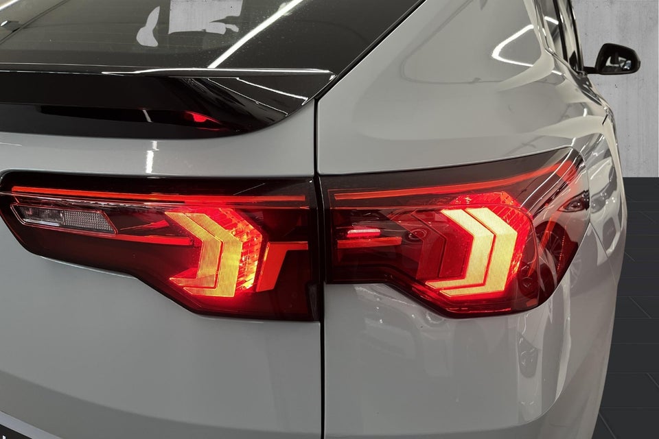 BMW iX2 eDrive20 M-Sport 5d