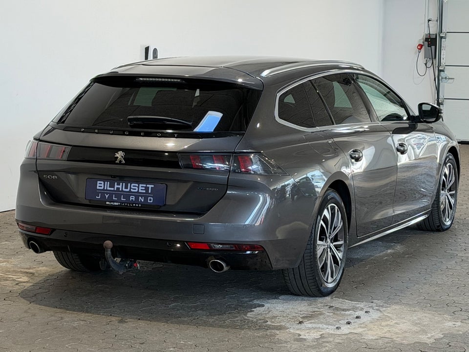 Peugeot 508 1,6 Hybrid Allure Pack SW EAT8 5d