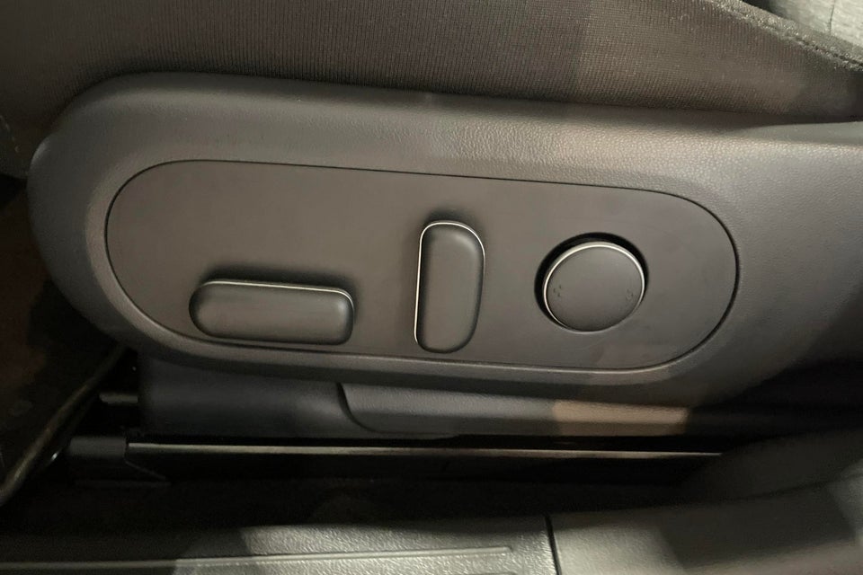 Hyundai Ioniq 5 77 Essential AWD 5d