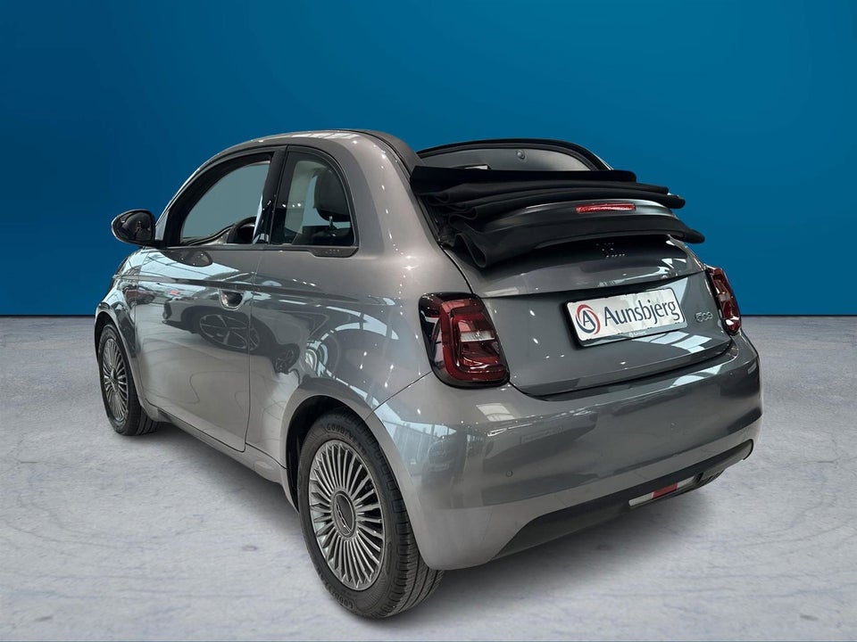 Fiat 500e 42 Icon Cabrio 2d