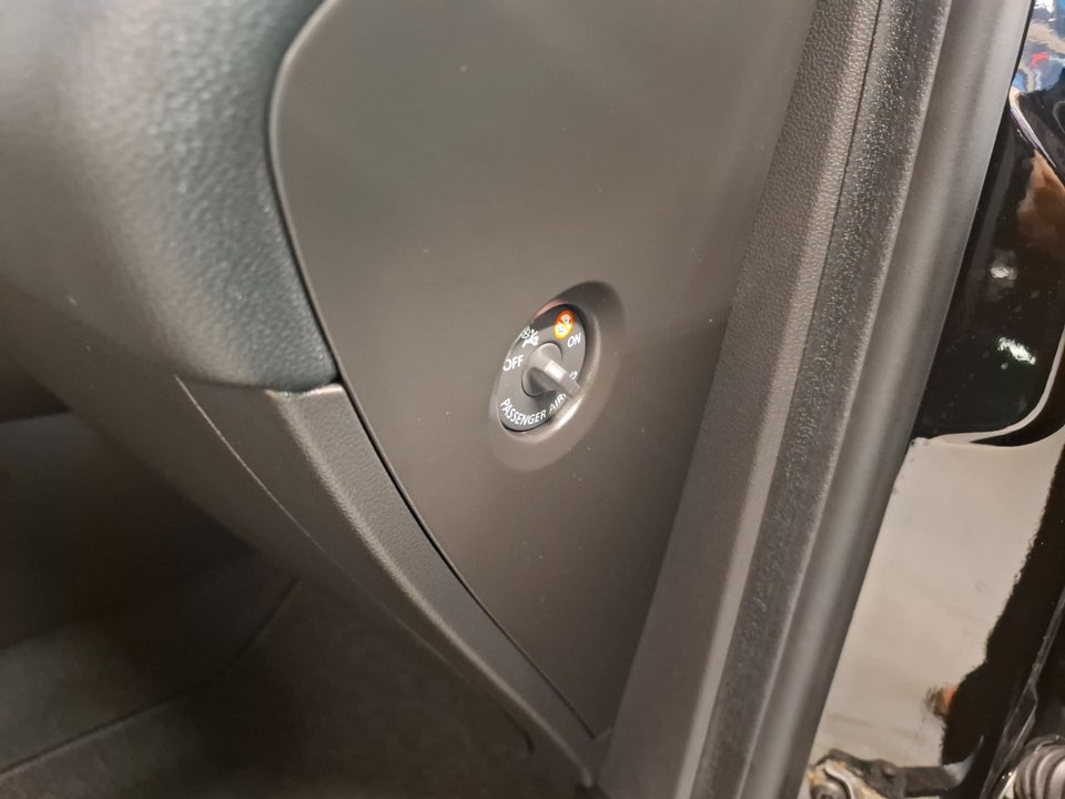 Renault Captur 1,3 TCe 155 Intens EDC 5d