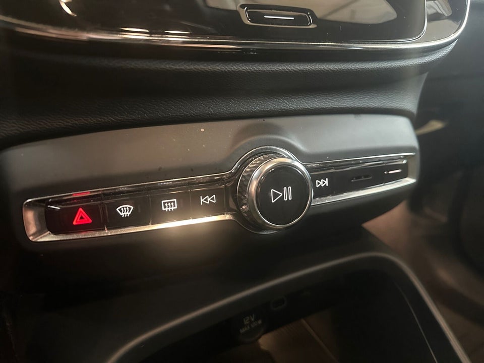 Volvo XC40 P6 ReCharge Plus 5d