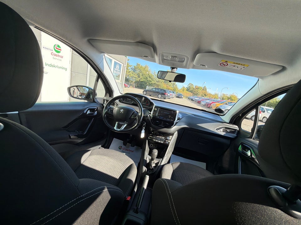 Peugeot 208 1,2 VTi 82 Allure 5d