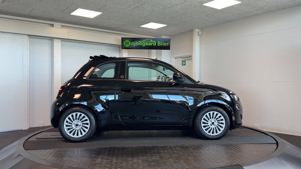Fiat 500e 42 (RED) Cabrio 2d
