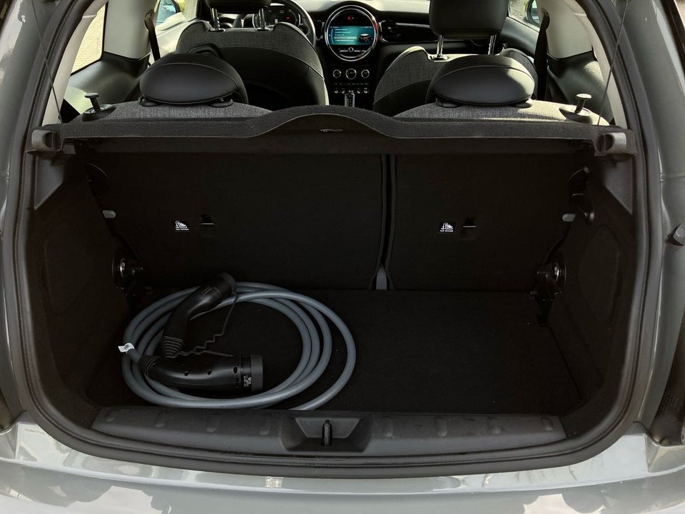 MINI Cooper SE Camden Edition 3d