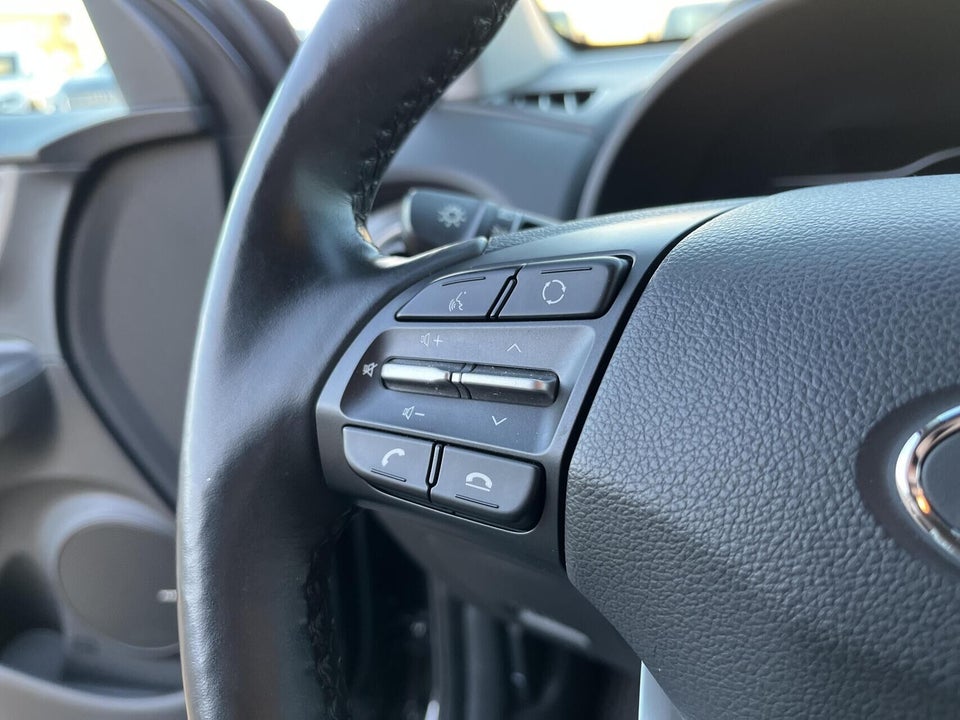 Hyundai Kona 64 EV Premium 5d