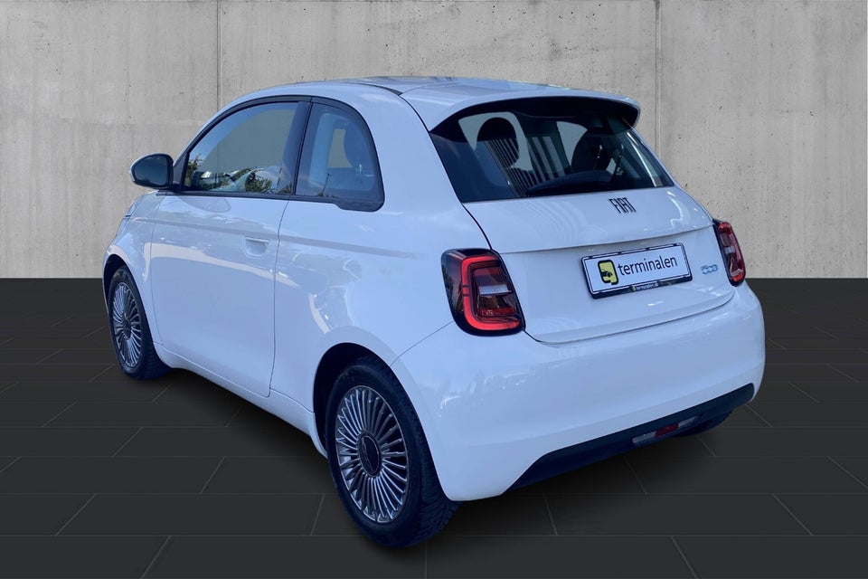 Fiat 500e 42 Icon 3d