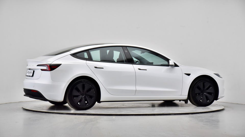 Tesla Model 3 RWD 4d