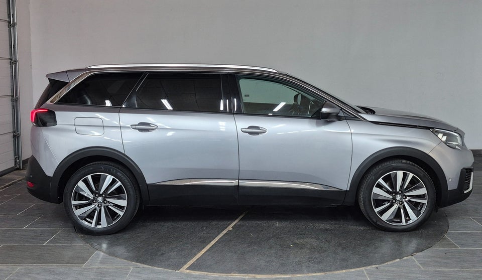 Peugeot 5008 1,2 PureTech 130 Allure EAT8 7prs 5d