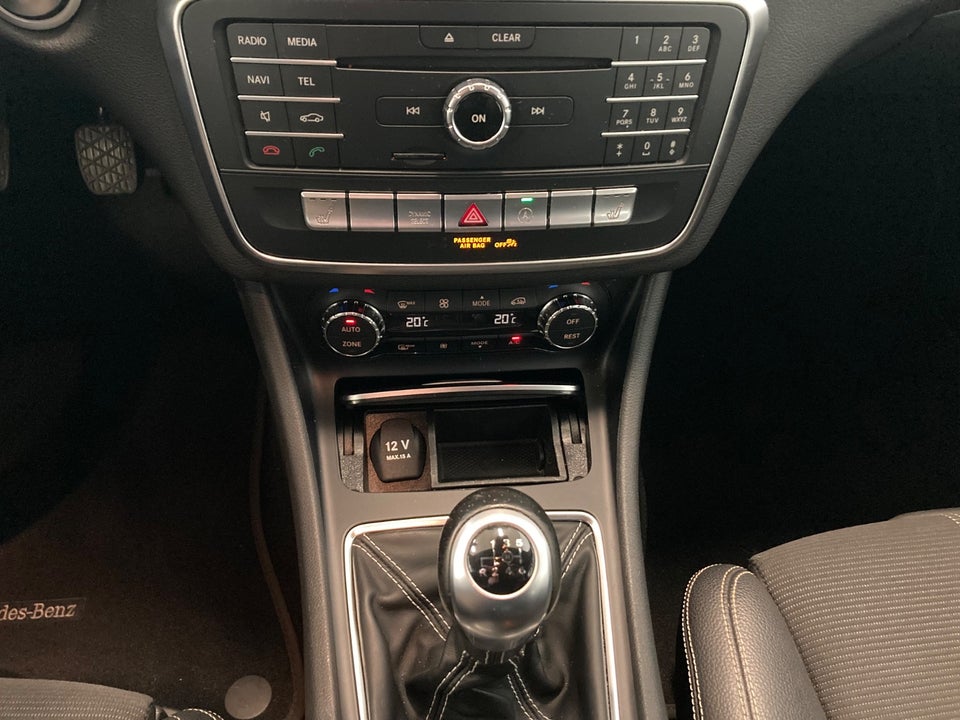 Mercedes GLA200 1,6  5d